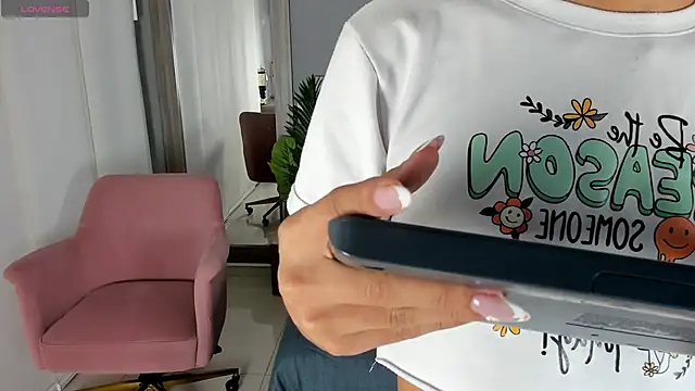 Alaiaguerra online show from November 23, 7:46 pm