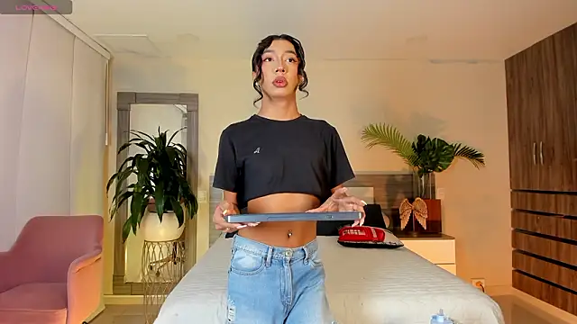 Snapshot of Alaiaguerra chatting on March 3, 7:42 pm Alaiaguerra online show from March 3, 7:42 pm