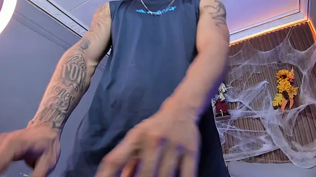 Leo santoro online show from October 10, 12:48 pm