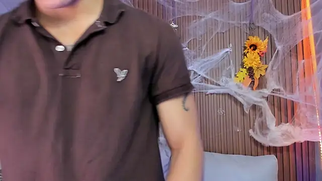 Leo santoro online show from October 16, 1:56 pm