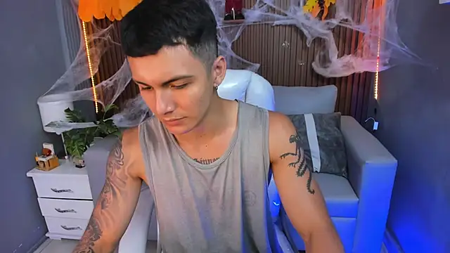 Leo santoro online show from October 22, 3:45 pm