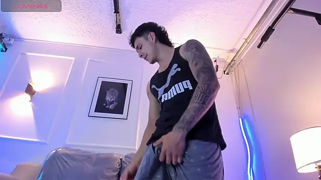 Leo santoro online show from May 13, 3:42 pm