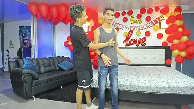 Snapshot of Bisexlifehot__ chatting on February 15, 11:01 pm Bisexlifehot online show from February 15, 11:01 pm