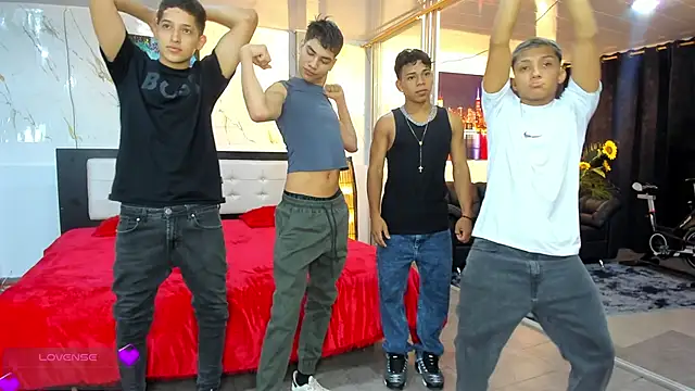 Snapshot of Bisexlifehot__ chatting on March 21, 11:19 pm Bisexlifehot online show from March 21, 11:19 pm