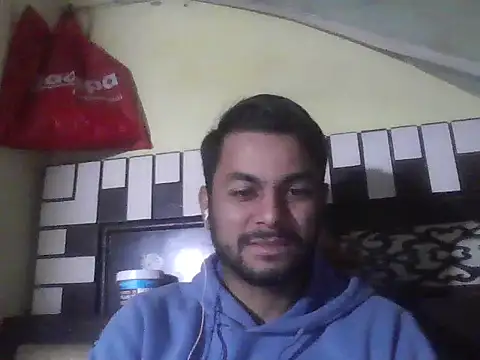 ursdreamperson online show from December 20, 3:57 am