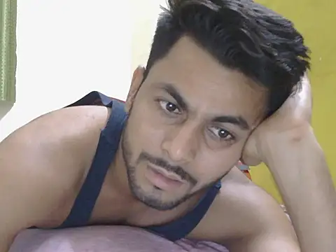 ursdreamperson online show from May 6, 1:49 pm