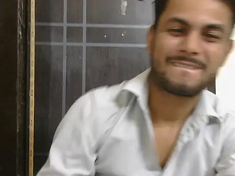 ursdreamperson online show from May 12, 1:03 am
