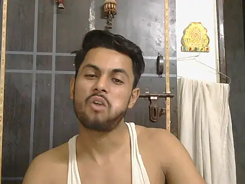 ursdreamperson online show from May 13, 1:41 pm