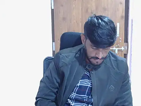 Snapshot of krishjaat43 chatting on November 23, 5:40 am krishjaat43 online show from November 23, 5:40 am