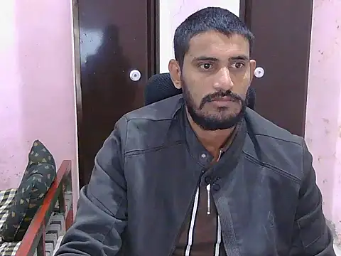 Snapshot of krishjaat43 chatting on January 15, 3:11 am krishjaat43 online show from January 15, 3:11 am