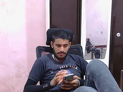 Snapshot of krishjaat43 chatting on January 15, 3:38 pm krishjaat43 online show from January 15, 3:38 pm