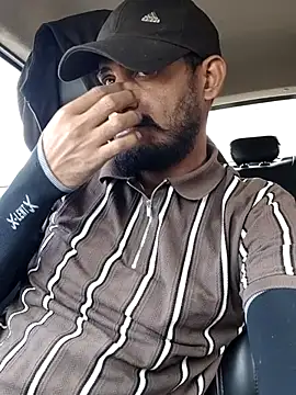 Snapshot of krishjaat43 chatting on January 18, 6:50 am krishjaat43 online show from January 18, 6:50 am