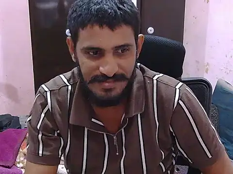 Snapshot of krishjaat43 chatting on February 2, 5:33 pm krishjaat43 online show from February 2, 5:33 pm