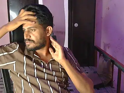 krishjaat43 online show from May 15, 2:46 pm