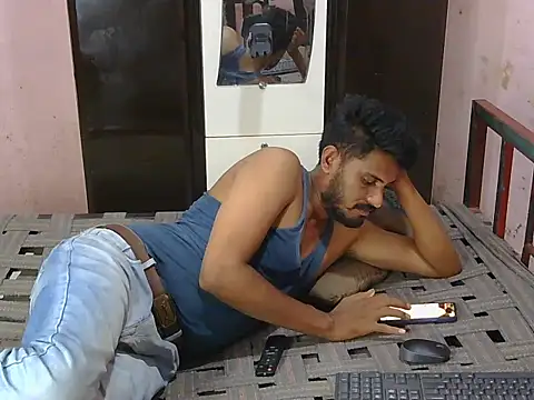 krishjaat43 online show from May 17, 7:21 pm