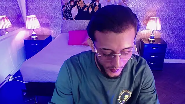 jonas conor online show from November 10, 7:57 pm