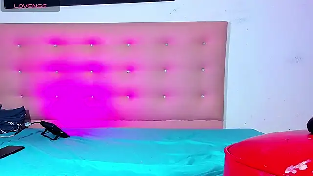 baby-isaaTs online show from February 9, 5:33 am