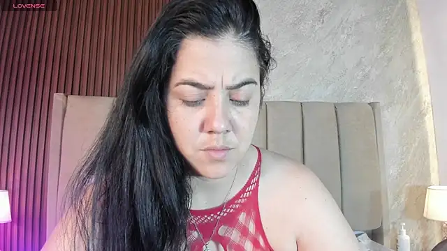  Cris Spicy  online show from May 8, 4:12 pm
