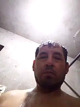 Snapshot of Lujor chatting on April 14, 11:00 pm Lujor online show from April 14, 11:00 pm