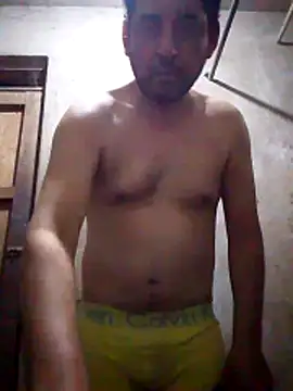 Snapshot of Lujor chatting on April 20, 11:28 pm Lujor online show from April 20, 11:28 pm