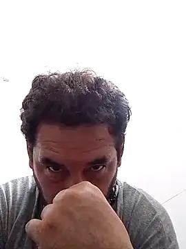 Snapshot of Lujor chatting on April 21, 3:39 pm Lujor online show from April 21, 3:39 pm