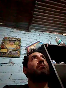 Snapshot of Lujor chatting on May 2, 7:52 pm Lujor online show from May 2, 7:52 pm