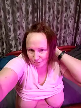 Snapshot of WifeyXRated chatting on December 22, 11:11 am WifeyXRated online show from December 22, 11:11 am