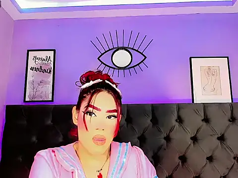 TifanyGabriela online show from February 12, 5:24 am