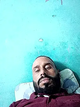 Snapshot of amitkumarkangra chatting on September 22, 11:56 am amitkumarkangra online show from September 22, 11:56 am