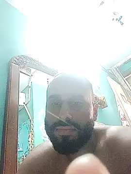 Snapshot of amitkumarkangra chatting on October 13, 6:02 am amitkumarkangra online show from October 13, 6:02 am