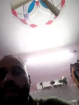 Snapshot of amitkumarkangra chatting on October 15, 12:05 pm amitkumarkangra online show from October 15, 12:05 pm