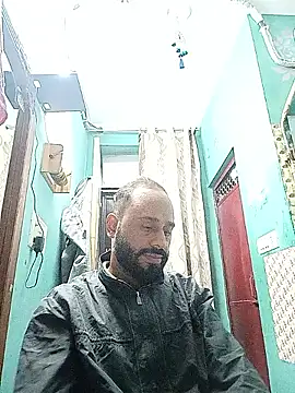 Snapshot of amitkumarkangra chatting on October 17, 12:58 am amitkumarkangra online show from October 17, 12:58 am