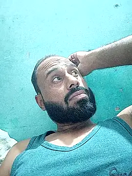 Snapshot of amitkumarkangra chatting on November 1, 9:00 am amitkumarkangra online show from November 1, 9:00 am