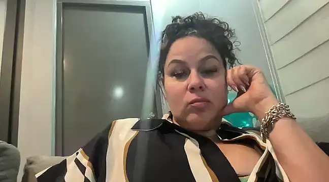 number1slut online show from February 5, 11:28 pm