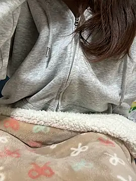 mayu06000 online show from March 25, 5:35 am