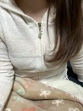 mayu06000 online show from April 1, 3:31 pm