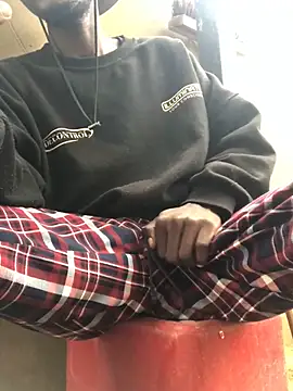 cuminsidebby online show from March 23, 8:18 am