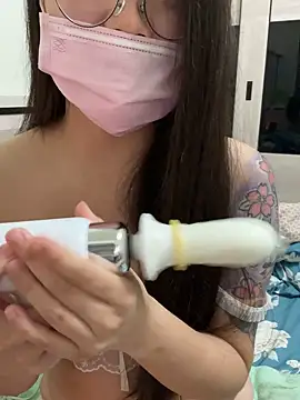 Snapshot of tw_swag chatting on March 17, 4:39 am tw swag online show from March 17, 4:39 am