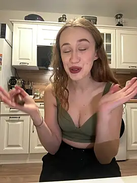 Snapshot of yourfavpsy_ chatting on February 20, 5:35 pm yourfavpsy online show from February 20, 5:35 pm