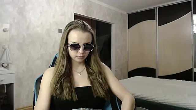 Lio noy online show from November 29, 9:07 pm