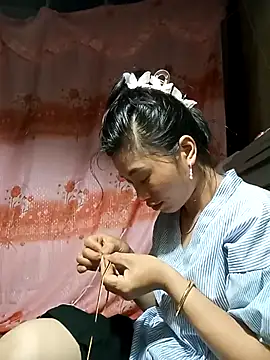 Phuongphuongg online show from October 2, 1:07 pm