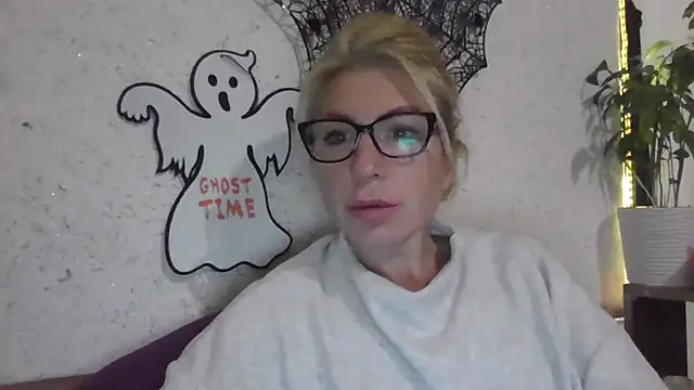 fox red lady7 online show from October 29, 6:09 pm