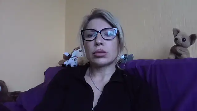 fox red lady7 online show from February 6, 9:56 am