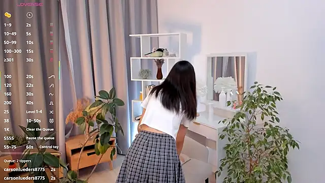 UdelaDodson online show from November 11, 3:06 am