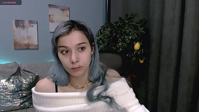 SophieAsh online show from September 28, 3:39 pm