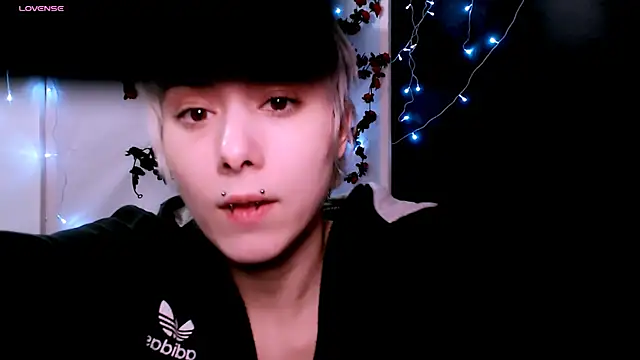 SophieAsh online show from January 12, 6:57 pm