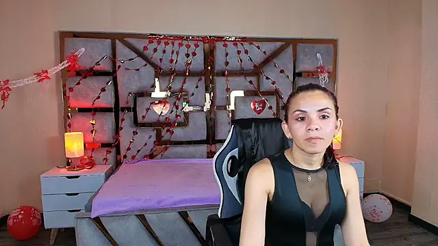 Snapshot of Mia_Esposito2 chatting on September 11, 10:10 pm Mia Esposito2 online show from September 11, 10:10 pm