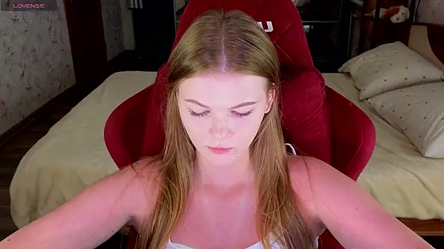 Snapshot of Jenny_Skinner20 chatting on June 27, 7:30 pm Jenny Skinner20 online show from June 27, 7:30 pm