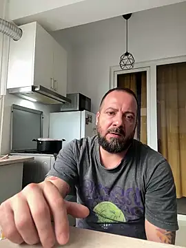 Snapshot of DavidMaros chatting on September 27, 11:04 am DavidMaros online show from September 27, 11:04 am