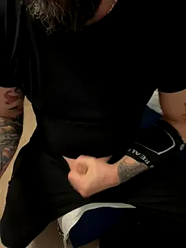 Snapshot of DavidMaros chatting on October 10, 6:12 am DavidMaros online show from October 10, 6:12 am